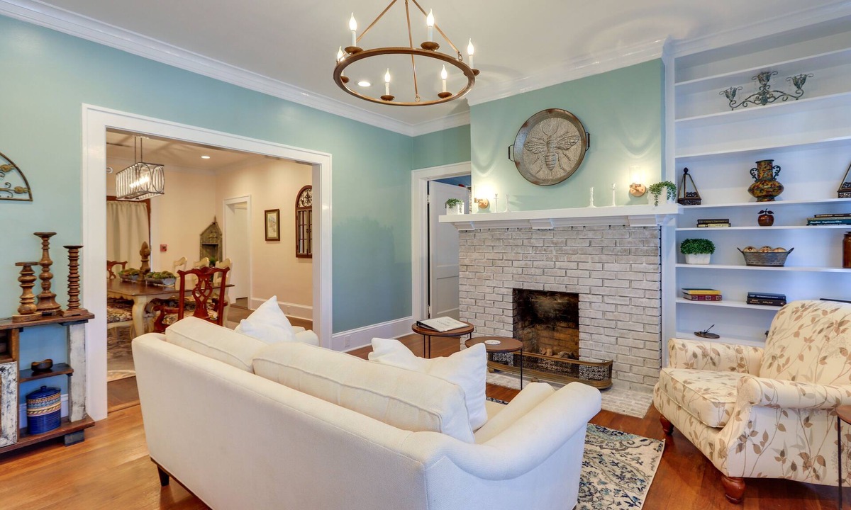Jackson House | 'The Inn on Second' - Jackson Family Home!