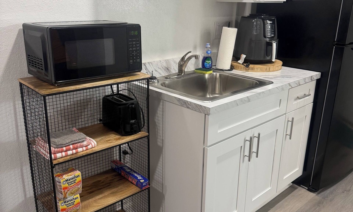 Bartow Apartment | The Nestled Nook Studio Apartment