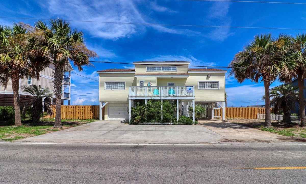 Inlet Harbour House | Thomas House - Six Bedroom, Three Bath Oceanfront Home