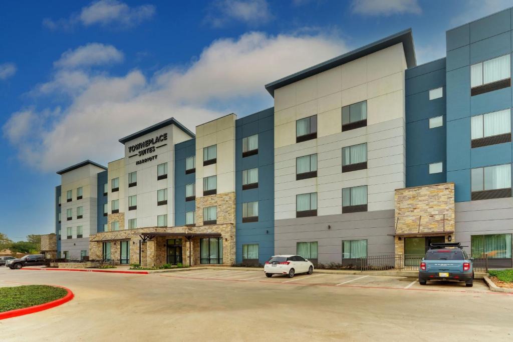 North Shore Hotel | TownePlace Suites Houston I-10 East