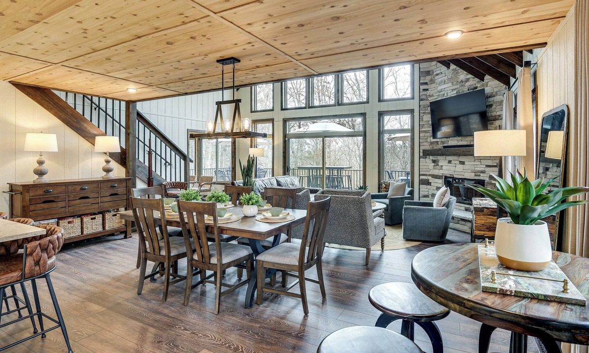 Innsbrook Cabin | Trails, Golf & Beaches! Luxe Innsbrook Resort Stay