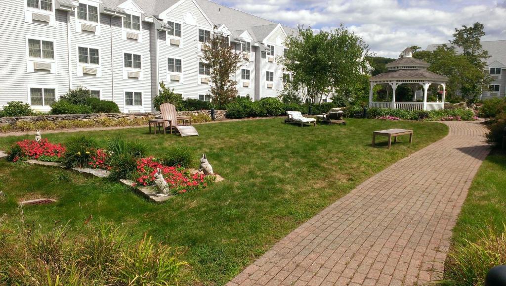 Mashantucket Hotel | Two Trees Inn