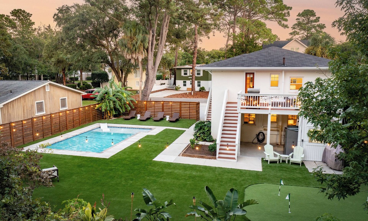 Folly Field House | Updated 4th row beach home, private pool, fenced in yard, and putting green!
