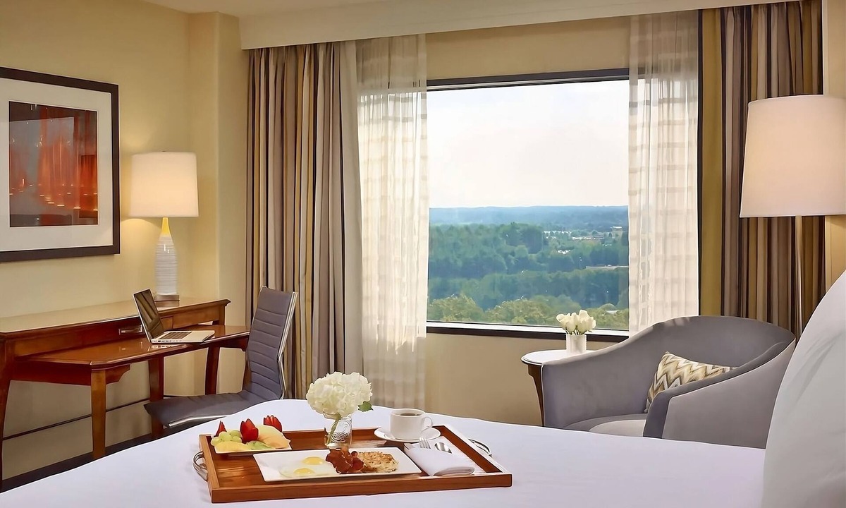 Gwinnett Place Hotel | Vacation Day Is Always A Great Idea! 2 Wonderful units to relax and enjoy