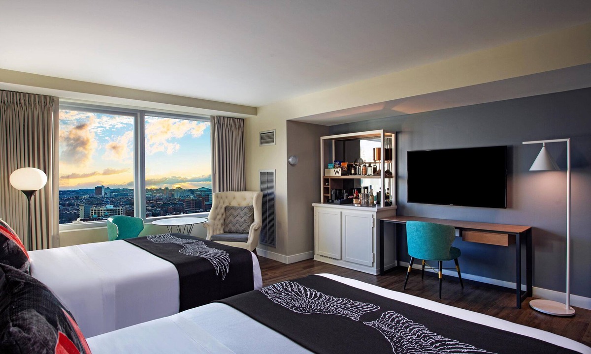 Theatre District Hotel | W Boston, a Marriott Hotel