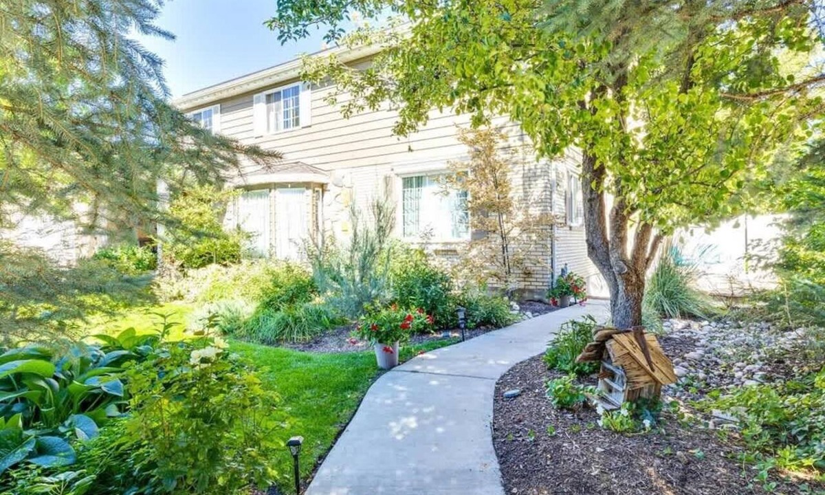 Orem House | Waffles on Us: 2BR w/2 King Beds, near BYU/UVU