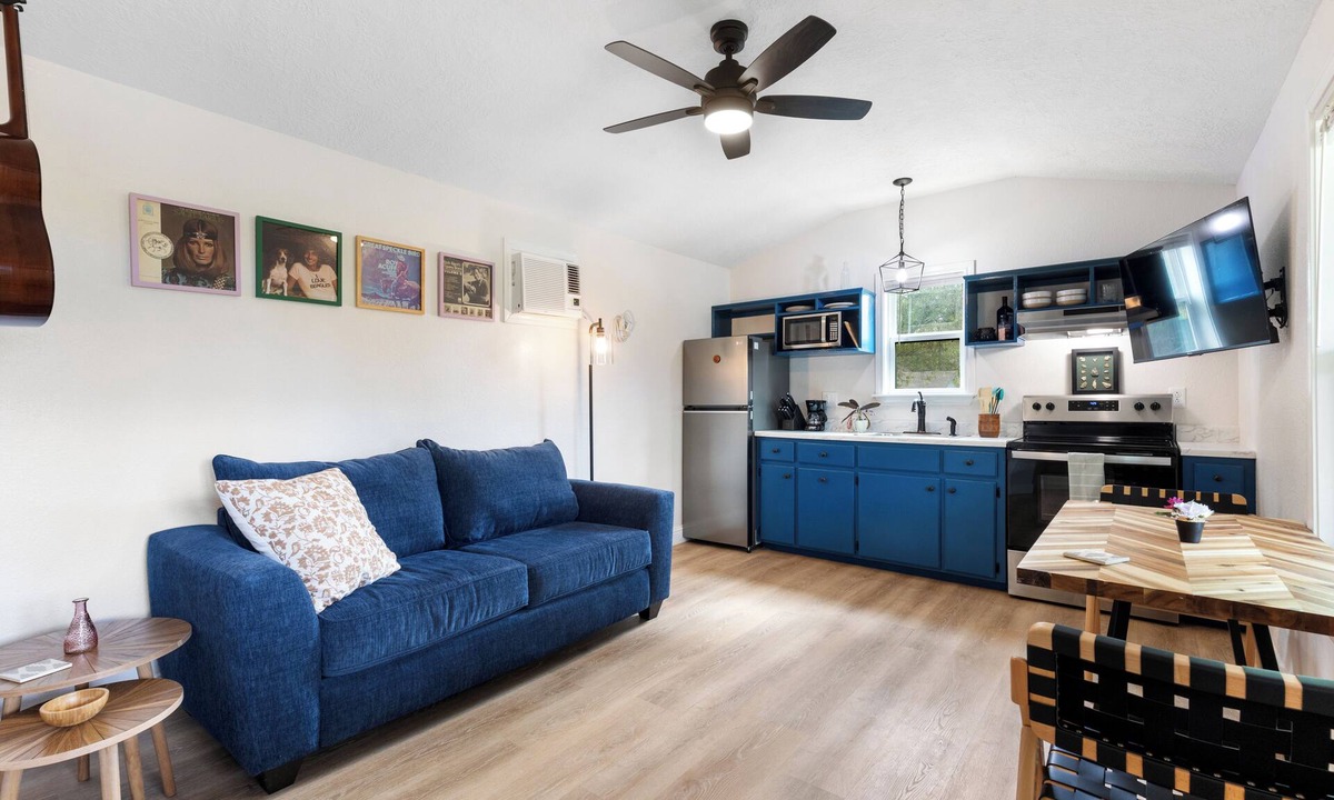 San Marcos Cabin | Welcome to Casa Antigua – Your Perfect Getaway in San Marcos