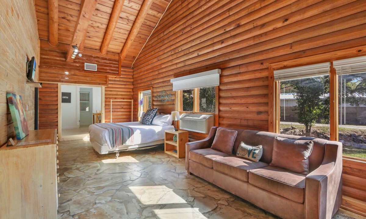 Wimberley Hotel | WLCRS - Unit 4 -Walk to Market Days - Resort Pool!