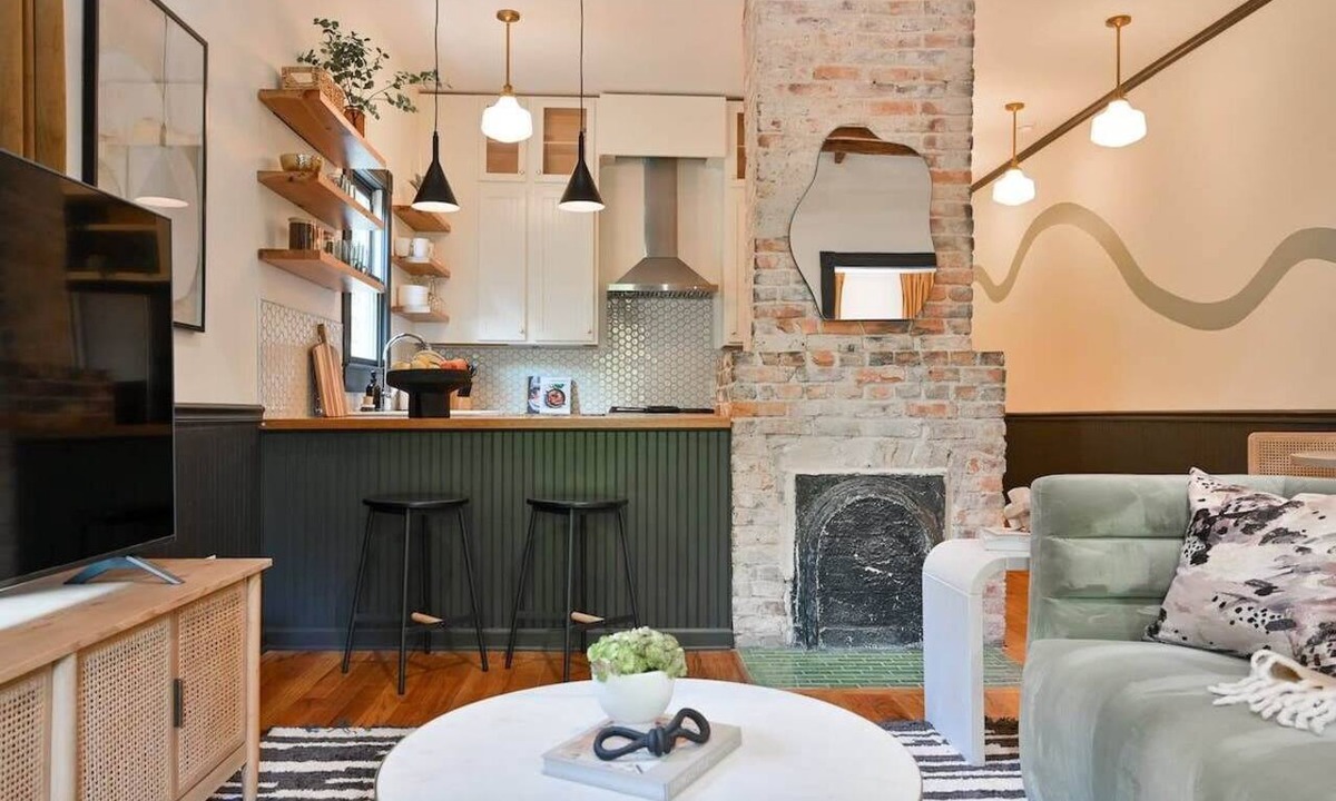 Cabbagetown Apartment | Yellow Brick Road
