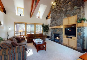 33 Oregon Loop | 4 BR / 4.5 BA, Sleeps 8 in Sunriver