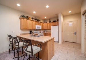 Central Branson Stay 1BR/1BA Condo Walk-In Access in Branson