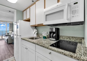 Hosteeva 1BR Oceanfront Condo in Atlantica Resort near Boardwalk