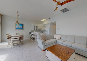Light-Filled Waterfront Condo w/Marsh & Bay Views, Deck, Shared Pool & Tennis