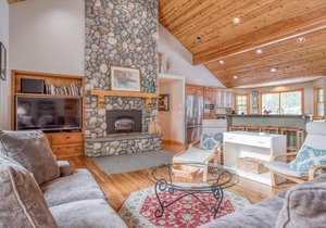 Oregon Loop 36 - Meredith Lodging in Sunriver