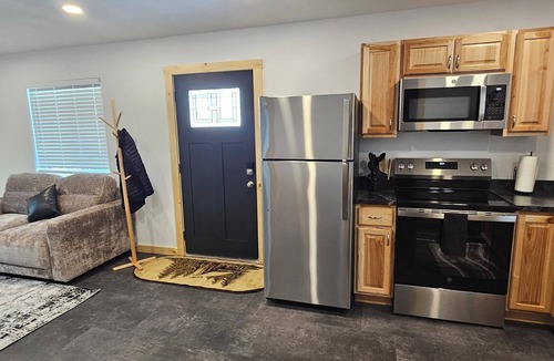 Kalifornsky Ski Chalet | 1-bedroom 1-bath just south of Soldotna between the Kenai and Kasilof rivers.