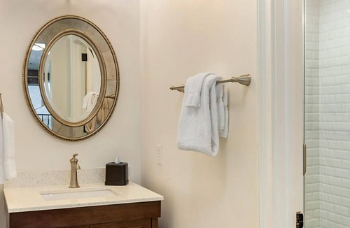 Charleston Historic District Hotel | 1 Bedroom, Sleeps 4 at Lodge Alley Inn, Charleston!