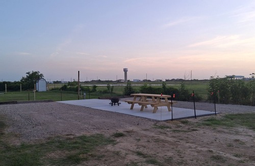 Crystal Beach RV Rental | 1 or 2 Wonderful private RV spots,full hookups. 5 min walk to beach on Bolivar