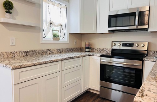St. George House | 11 Miles from Downtown St Louis