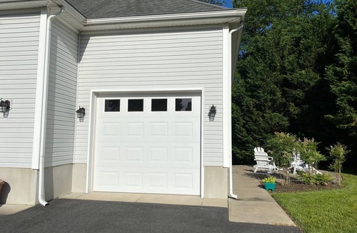 Rehoboth Beach Apartment | 1Bedrm + full kitchen and minutes to beach& a block to trail for 2 .