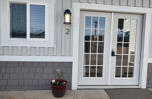 Florence Condo | 2 bdrm Walking distance to all