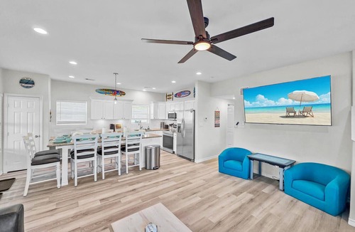 Port Bolivar House | 2 Beachfront Homes, 2 Heated Pools, 2 Hot Tubs, 2 Lifts, Pet Friendly, Sleeps 48