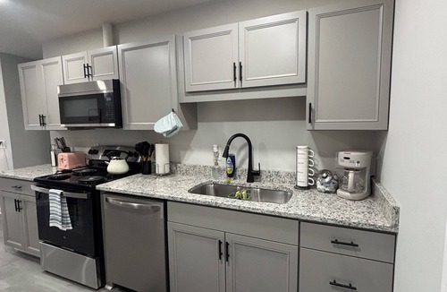 Florence House | 2-bedroom/2B townhome in tranquil Florence