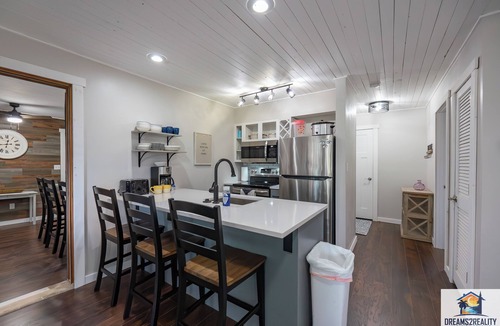 Notch Estates Condo | 2 Master Bedrooms! WALK-IN unit-Near Silver$City🎢 (HH9-3+4)