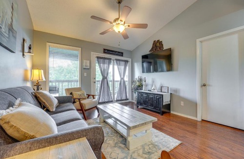 Notch Estates House | 2 Mi to Silver Dollar! Updated Branson West Condo
