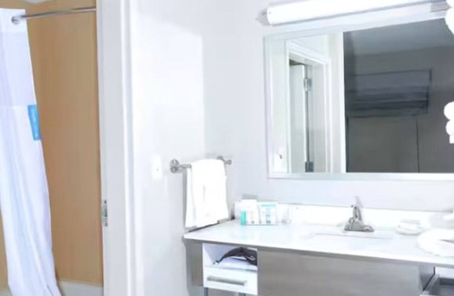 Wesley Chapel Hotel | 2 Queen Studio Suite with Sofa Bed, Breakfast and Fitness Center