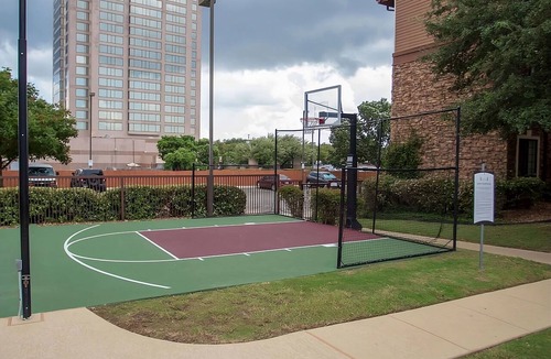 Vance Jackson Apartment | 2 Studio Suites | Free Breakfast | Near Antonio International Airport