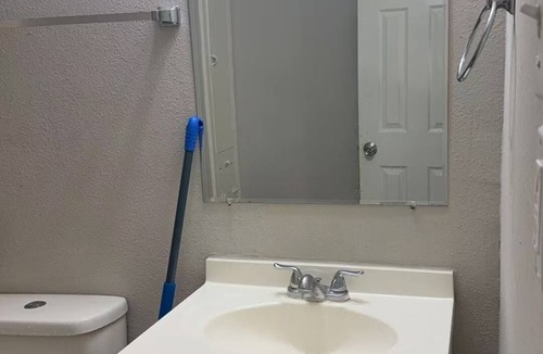 Texas City House | 20 dollars only man's bed in the living room