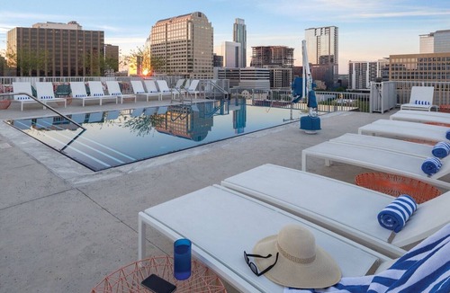 Civic District Condo | 2BD/Austin - Full Kitchen, W/D, Balcony, Fire Pit!