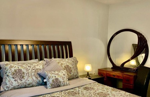 Pawtucket Apartment | 2BR-Free Parking, 5Min to Providence, 5Min to MA-I-95
