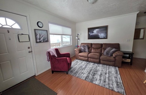 Mendenhall Valley Apartment | 2BR Tongass retreat, perfect for your stay in Juneau