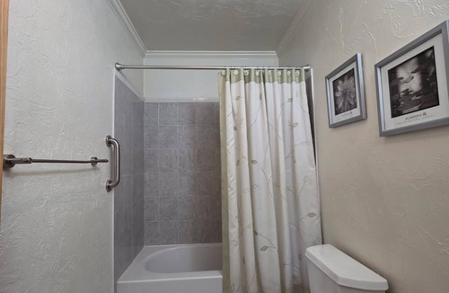 Mendenhall Valley Apartment | 2BR Tongass retreat, perfect for your stay in Juneau