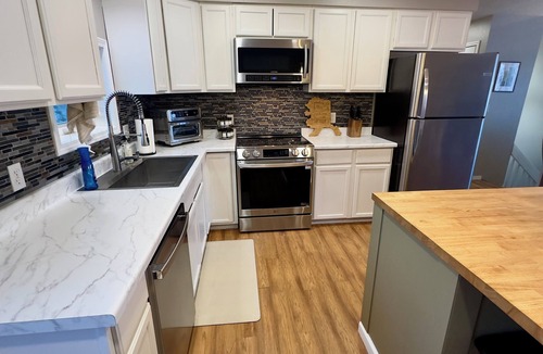 Badger House | 3-bedroom, 2-bath house in lovely North Pole for your getaway
