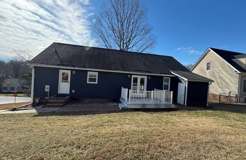 Columbia House | 3-bedroom house in delightful Columbia less than 5 min from Lake Murray Dam