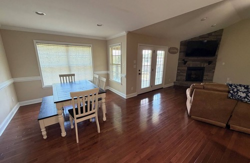 Henrietta House | 3-bedroom house in fabulous Gaffney with a spacious back yard