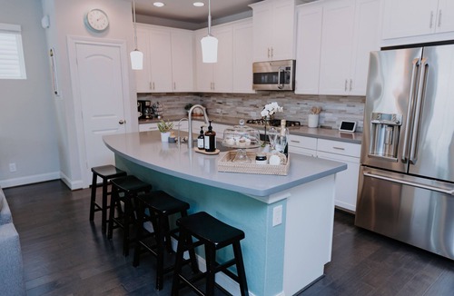 Southtown House | 3-bedroom vacation home just 17 minute walk to Alamodome