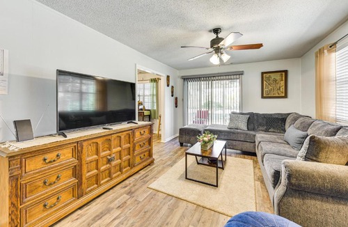 Beaufort House | 3 Mi to Dtwn Beaufort: Quiet Family Home w/Yard