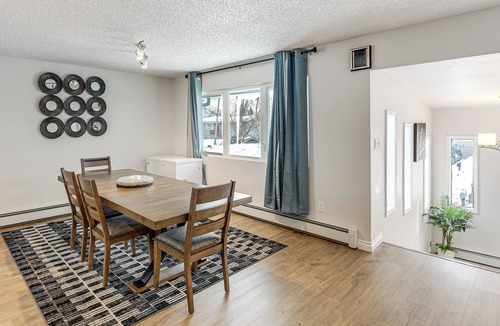 Spenard House | 3 Mi to Dtwn: Group Retreat in Anchorage!