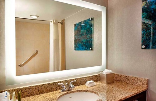 Nassau Bay Hotel | 3 Rooms to Find your perfect blend of space exploration and lakeside relaxation