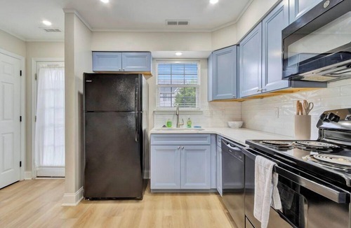 Frankford House | 38183 Beachwood Ct. #54- Escape to the beach! This charming, well-maintained townhouse is located less than 3 miles from Bethany Beach.