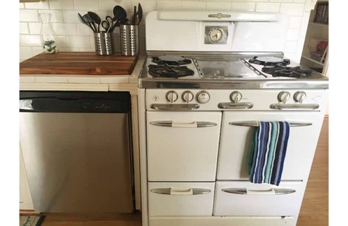 Texas Medical Center House | 3BR for 1-8pp - 1/3mile Med Cen - 1/2mile Rice Uni
