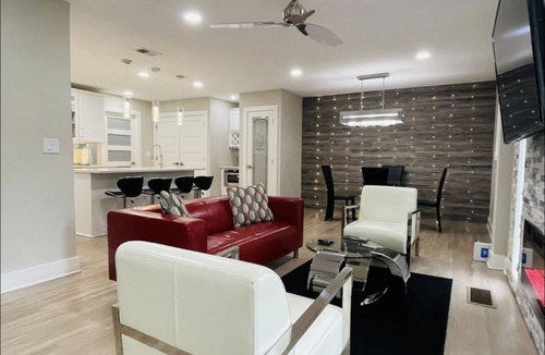 Belvedere Park House | 4 bedroom EastLake / Belvedere Park home