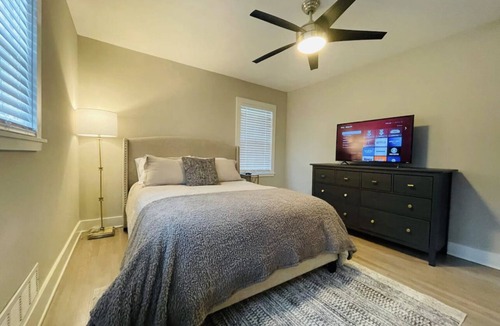 Belvedere Park House | 4 bedroom EastLake / Belvedere Park home