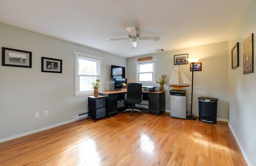 Oxford House | 4 Mi to Lake! Spacious Oxford Home w/Pool