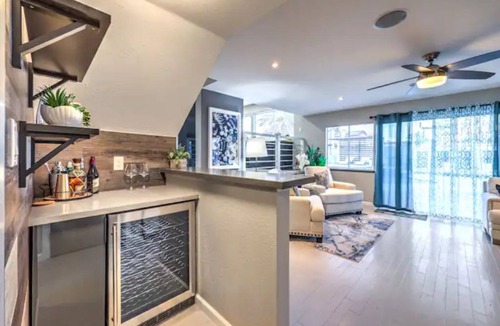 Paradise House | 4BR House Near Strip/Airport w/Pool That's a Vegas Dream House