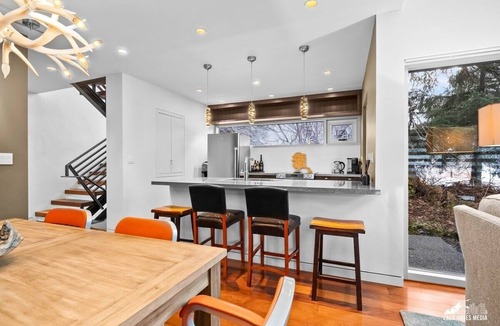 Alyeska House | 4BR Luxury Ski Lodge | 3-Min Walk to Alyeska Lifts | Fireplace + Game Lounge