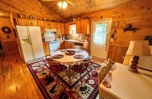 Jefferson Cabin | 4th of July Still Avail! - 2BR/1.5BA WiFi, Near New River & BR Parkway